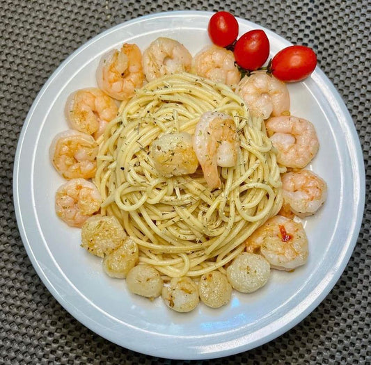 Carbonara with Scallops and Shrimps