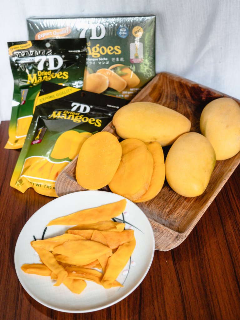 7D Dried Mangoes (Dark Chocolate Enrobed) 80 Grams